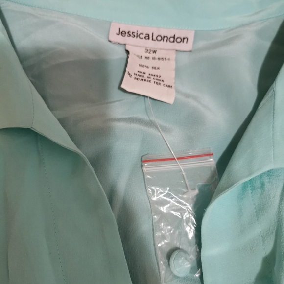 100% silk blouse vintage size 32W bnwt - Picture 11 of 14